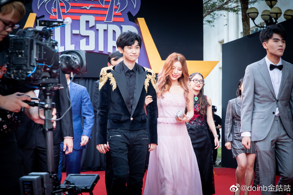 Doinb�ǹ¶�ԺԺ����ʲô�� ��Ϊʲô��������