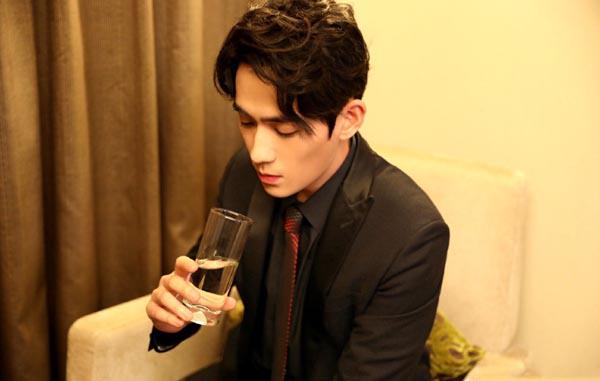 ��һ��Ϊʲô�о���ʦ ��һ����Ʒ��ô��Ƣ��������