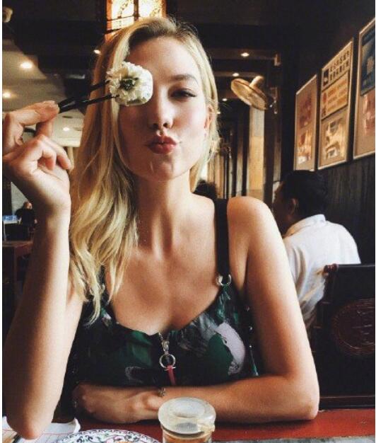 ��ģСKK��ͥ�������� ��Ϊʲô��ά�ؽ�Լ��