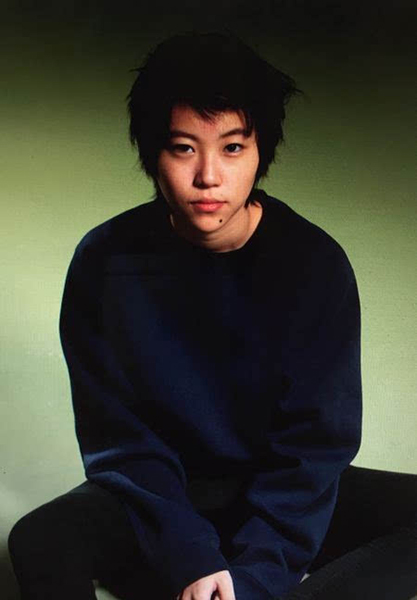 ����15��Ů���������� �����ܹ��м�������