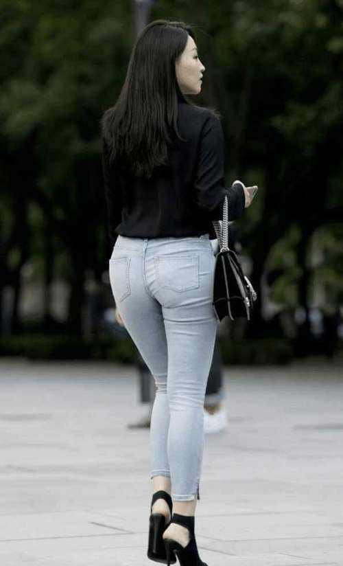 �߸�Ь�󲿷�Ů���ܲ���12cm Ů�˲��´ֶ̾���Ģ��ͷʲô��˼