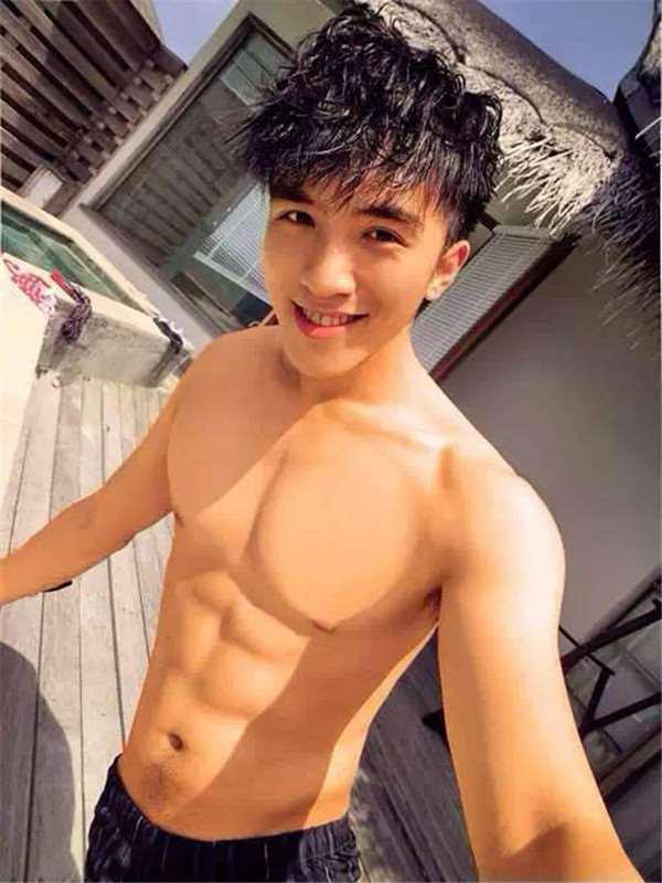 ���ΰ˧��8�鸹������Ƭͼ ���ΰ������������Ƭ