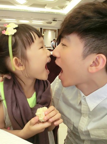 ���ΰ˧��8�鸹������Ƭͼ ���ΰ������������Ƭ