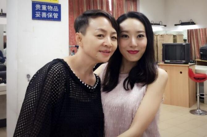 �����ǿ����黨�Ŷӵ��� �����ĺ���С쳳���Ա�ͼ