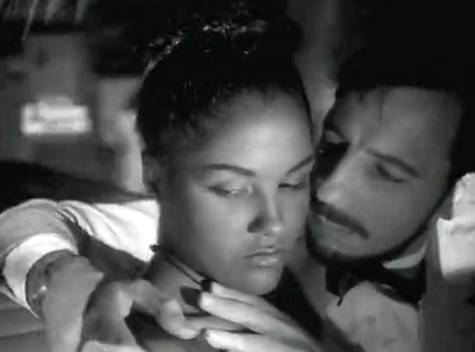 ײ����ĸ��������ô�� ��ĸ�ڲ�������������˲��