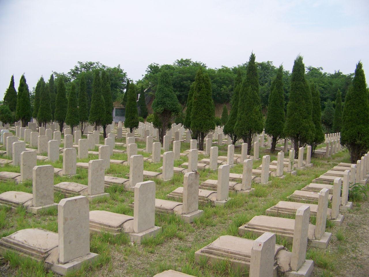 现在北京八宝山墓地价格多少钱 老百姓可以上八宝山墓地吗