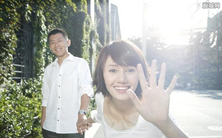 �����ڽ������ħ����Ƶ �����ԬȪ�ӷ��ֵ����ϵĹ���