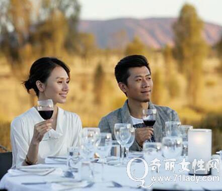 �����ڽ������ħ����Ƶ �����ԬȪ�ӷ��ֵ����ϵĹ���