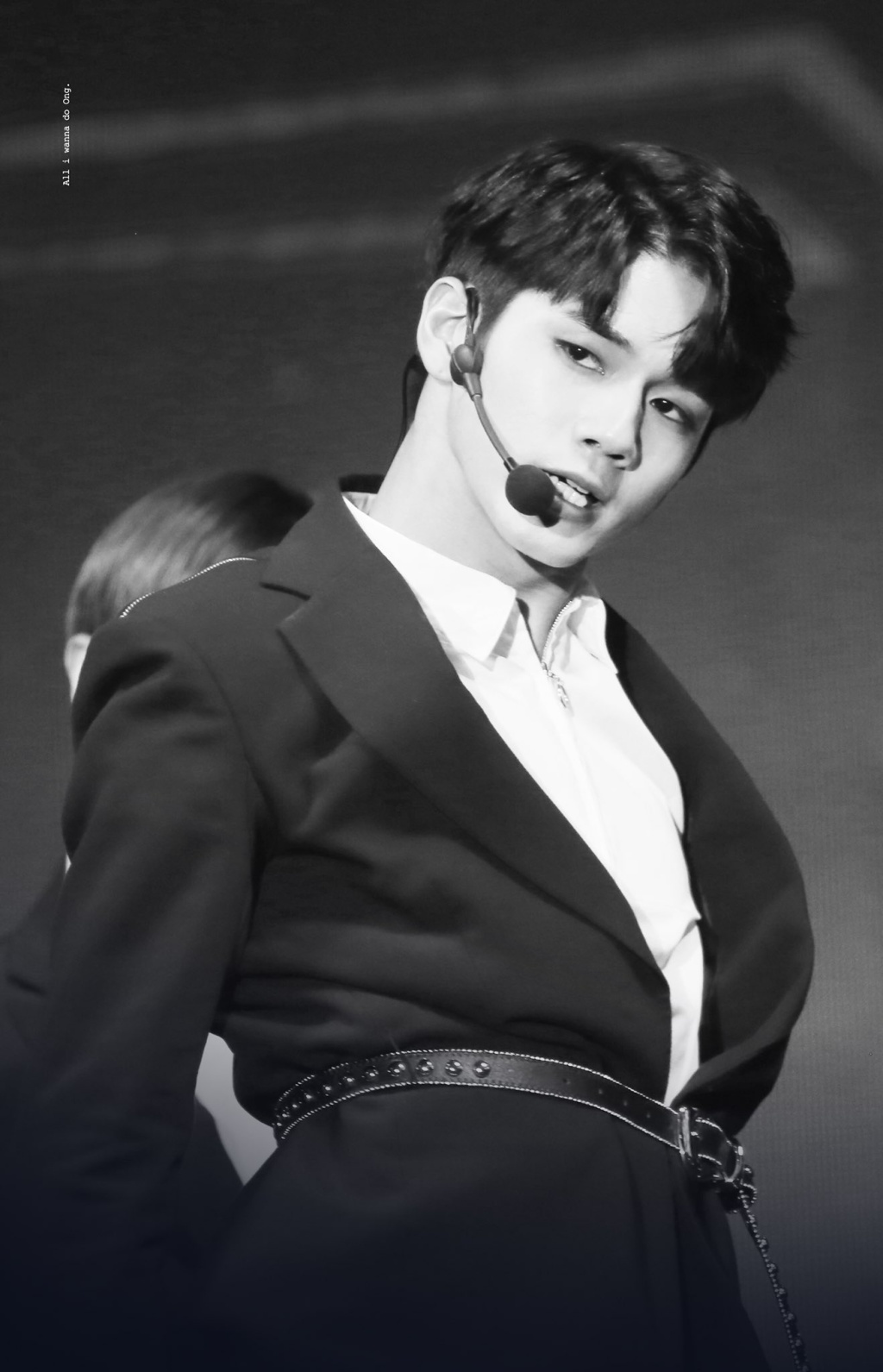 �ߣ�yong��ʥ�vΪʲô�����ӡ�tony ��ʥ�v����ǰŮ����˭