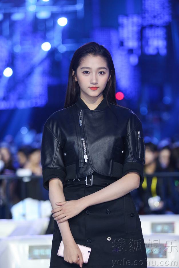 ����ͮ�İְ�������˭ ����ͮΪʲô�и��