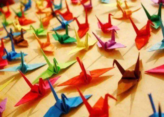 Ϊʲô˵ǧֽ�ײ������� ǧֽ��Ϊʲô����м��е���˼