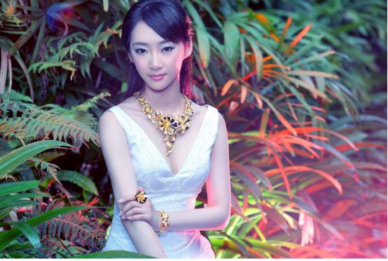 爱新觉罗启星的父亲叫什么 爱新觉罗启星是满清皇室后裔