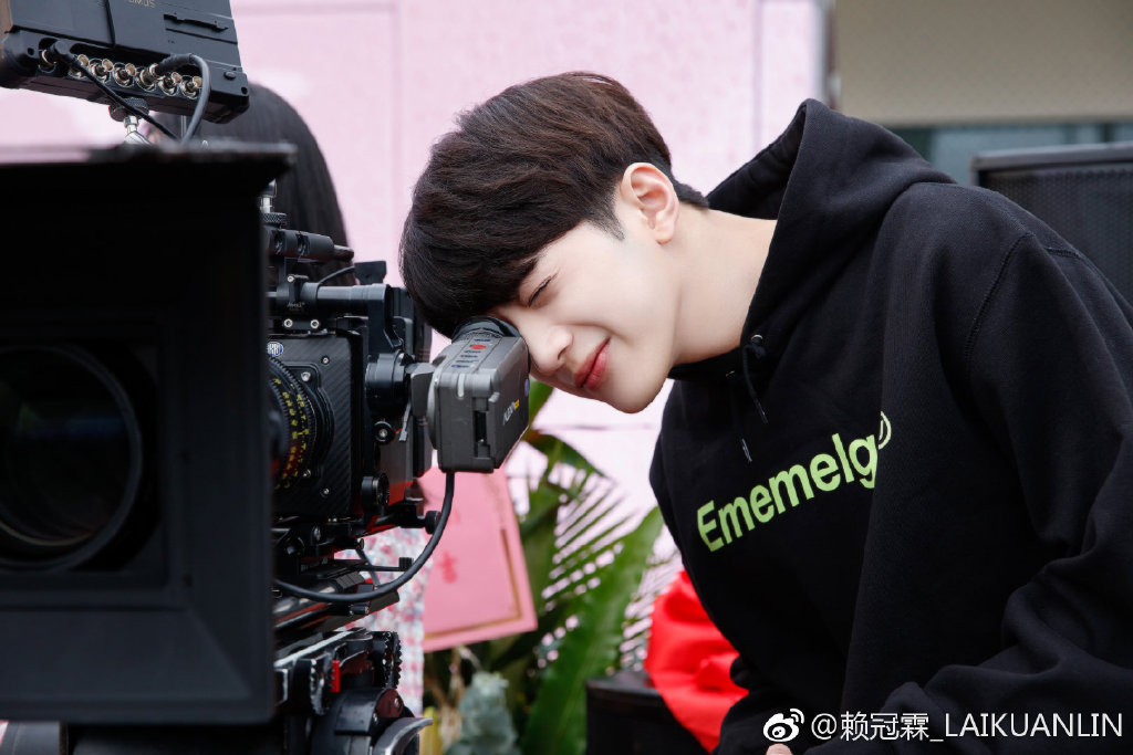 �������ں����������� ������ϲ����Ů��������ɶ����