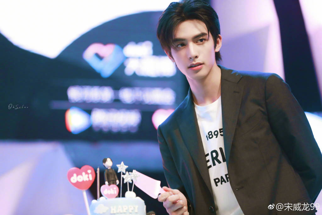 �������ٱ����䲻������99��� ������ͯ��������Ƭ����