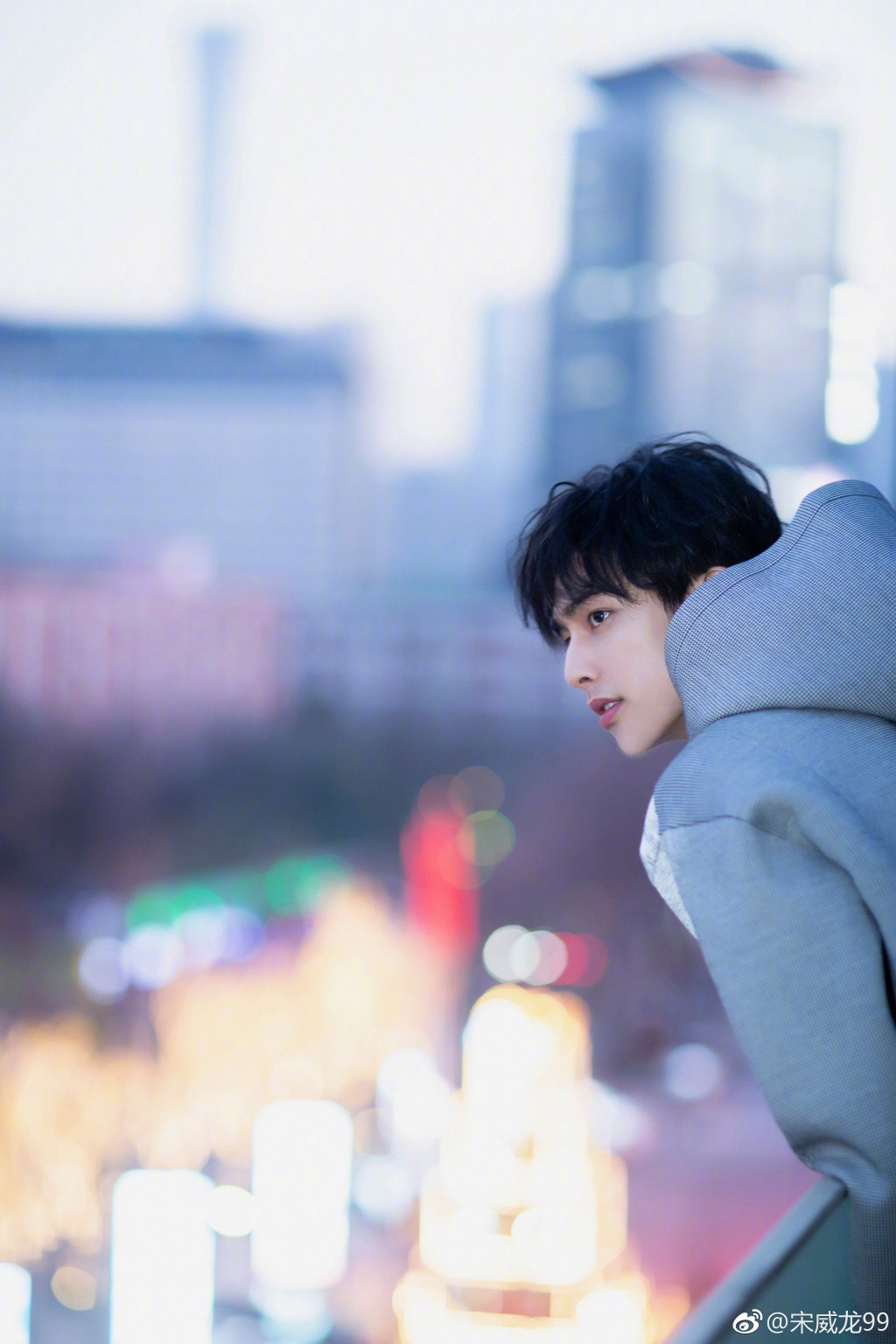 宋威龙假报年龄不可能是99年的 宋威龙童年素颜照片来了