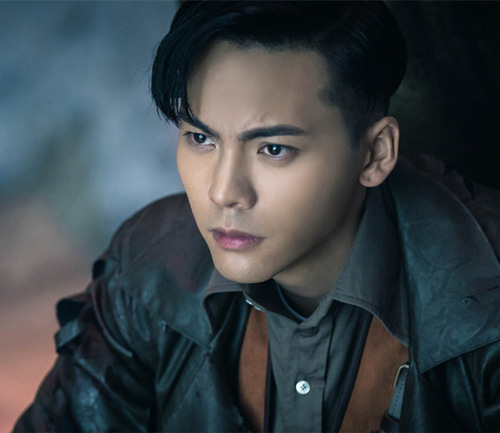 ��ΰ���ݹ��ĵ�Ӱ�͵��Ӿ��̵� ��������Ӱ����Ʒ����