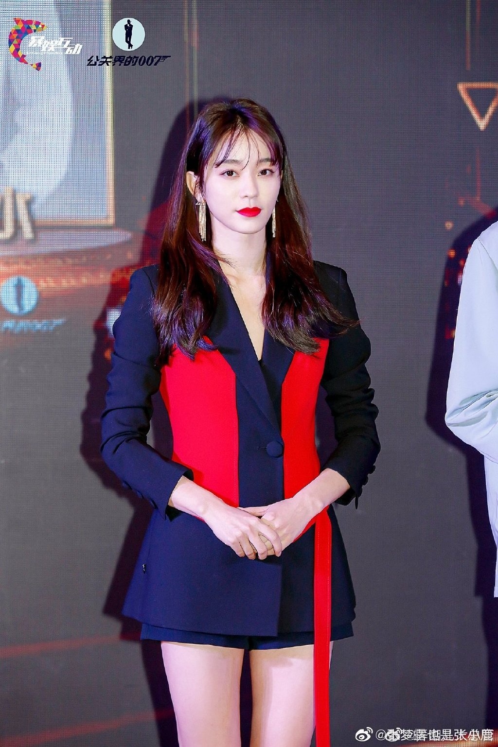 张梦露是安徽合肥人,张梦露从小就很喜欢演员明星这个职业,很小的时候