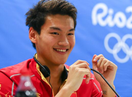 ����������ݵĸ������� ������Ҷʫ������Ů������