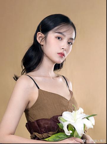 ���ƻۺ���������һ������ Ϊʲô������ϲ�����ƻ�������Ů��