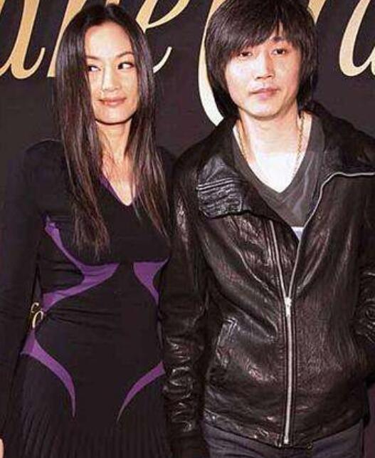 ���Ƕ�����һ�ʦ�� ����ǰŮ���Ƕ���Ů�񼶱��