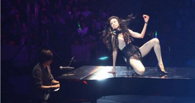 ���Ƕ�����һ�ʦ�� ����ǰŮ���Ƕ���Ů�񼶱��