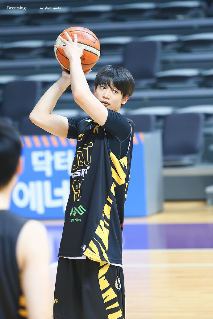 �������˭ ����������ŵ����Ϊ