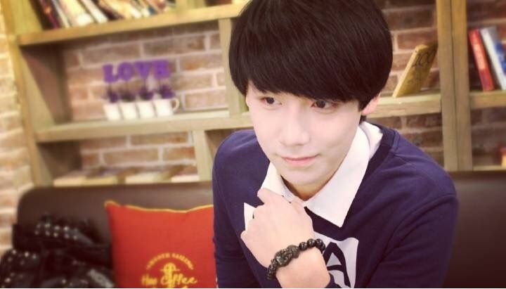 ���󶫸������ϼ�� ����У�ݺ�ʽ˧�糤��