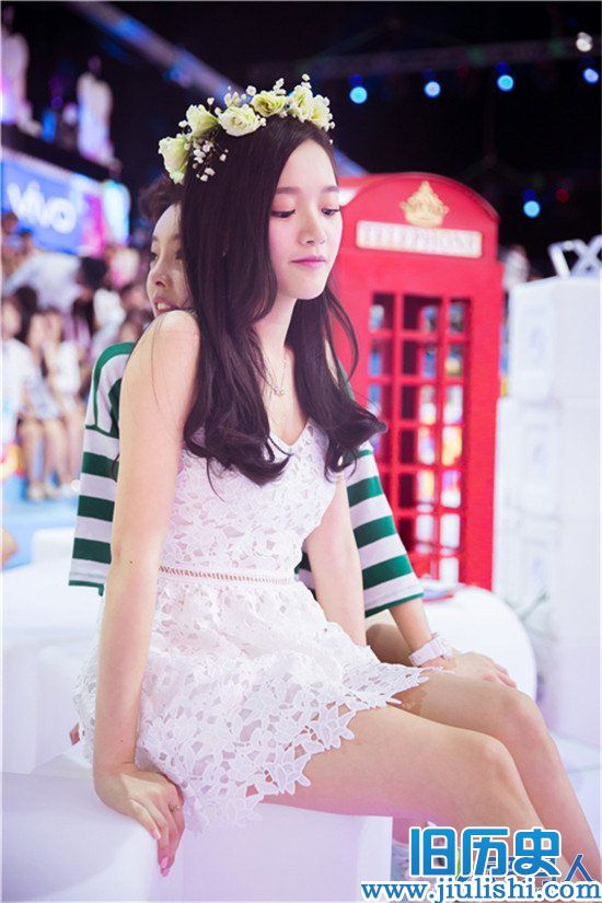 ����������ǰ��Ƭ ������������Ը���Ƭ