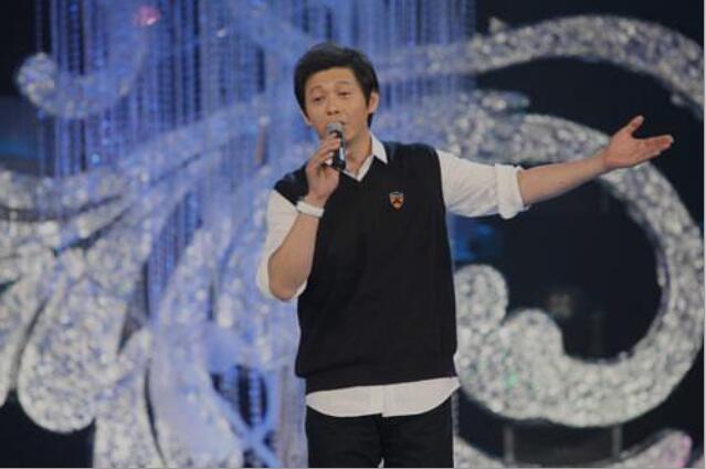 到了1999年,程前开始主持《欢乐总动员》,他是我国第一个主持娱乐节目