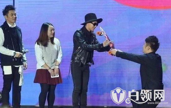 �ź���Ϊʲô�����ӷ� �öź������۹��ڵĸ�ҵ����Щ