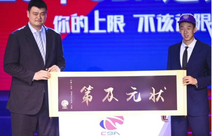 ���ٽ�С������˼Ң�����������ô���� ����˭����