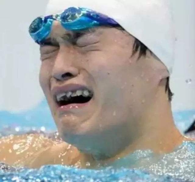 �������ݽ���ҽ���µ���������Ƭ ����һ�������˶���Ǯ