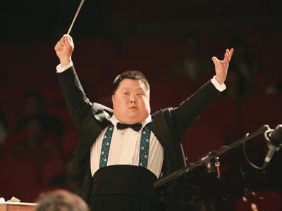 胡一舟病逝是真的假的 舟舟指挥美国交响乐团视频