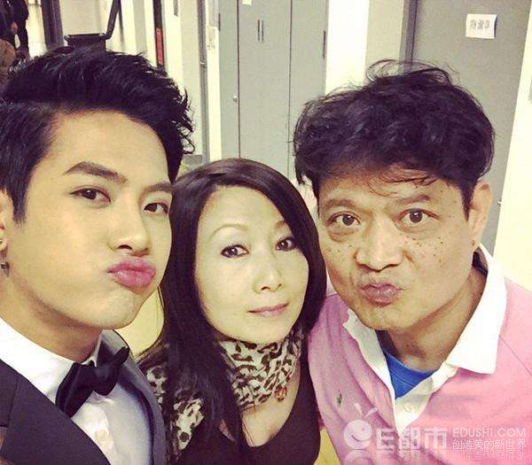 王锐基周平是二婚吗 王锐基为什么移民香港