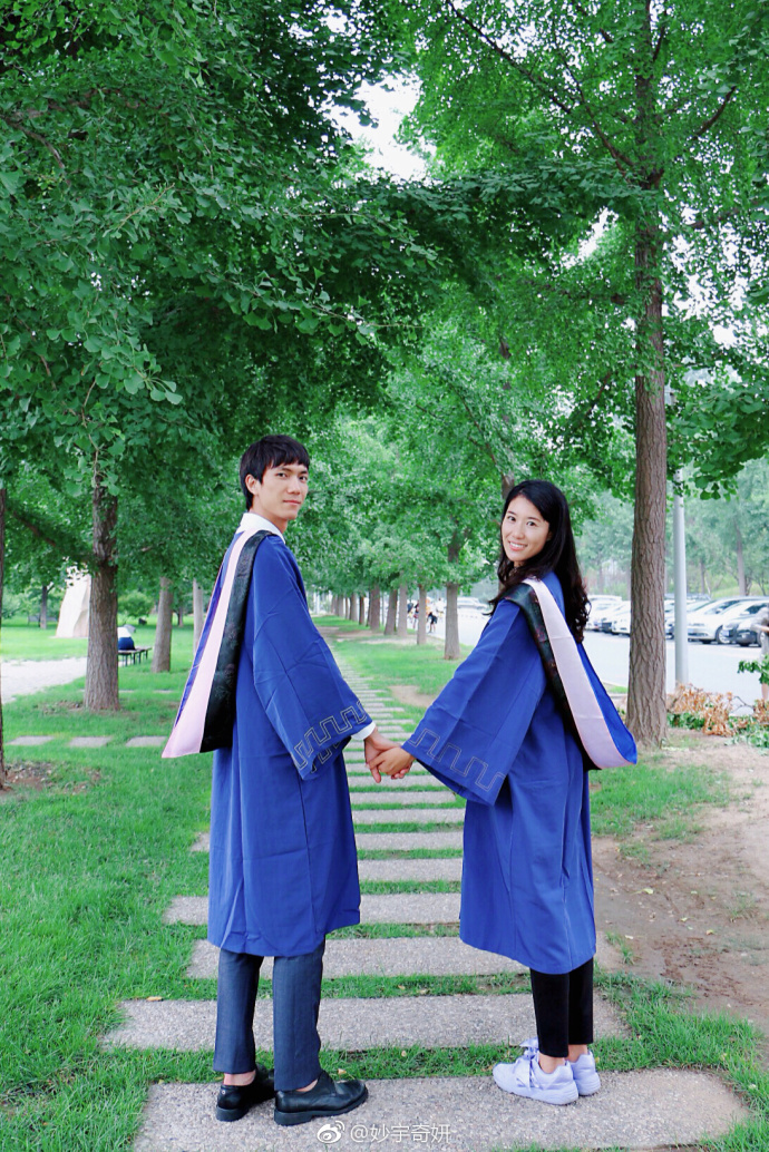 跳高运动员王宇求婚孙妍 王宇孙妍婚纱情侣照