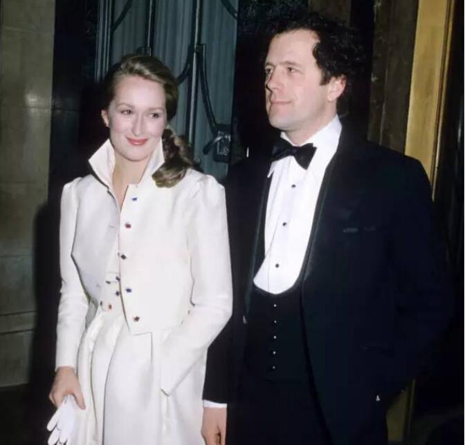 ÷����˹������Ϊʲô��÷�� �����ɷ���˭