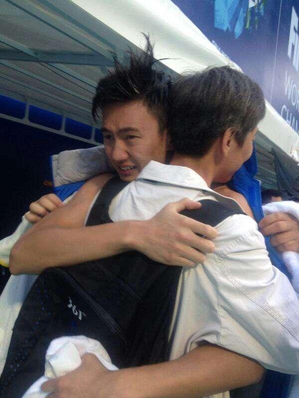 ��Ӿ�����εĸ�ĸ��Ƭ ������Ϊʲô�а���