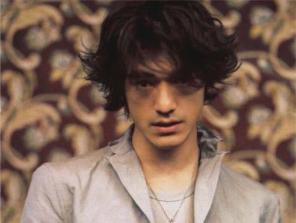 ���������ŵ�����˭ ������ڰڶ����ﳪ�ĸ���ʲô