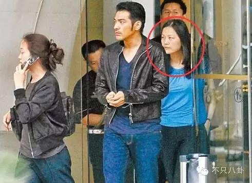 ���������ŵ�����˭ ������ڰڶ����ﳪ�ĸ���ʲô