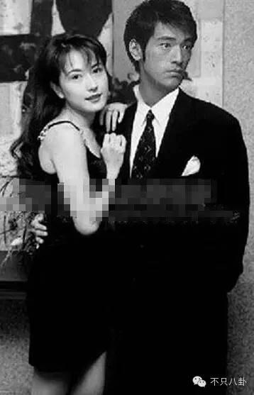 ���������ŵ�����˭ ������ڰڶ����ﳪ�ĸ���ʲô