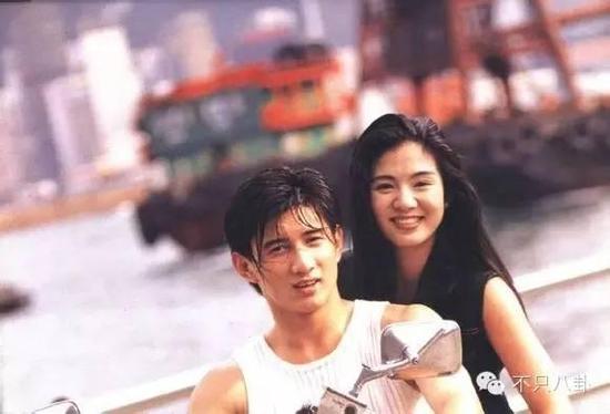 ���������ŵ�����˭ ������ڰڶ����ﳪ�ĸ���ʲô