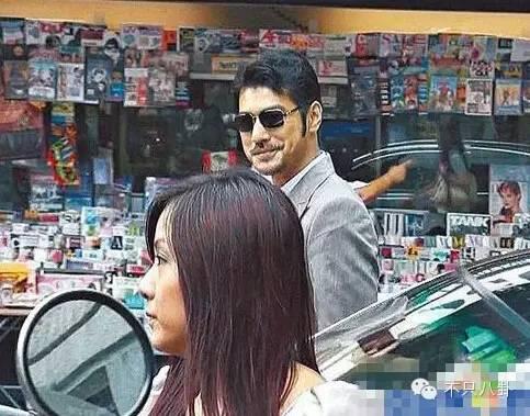 ���������ŵ�����˭ ������ڰڶ����ﳪ�ĸ���ʲô