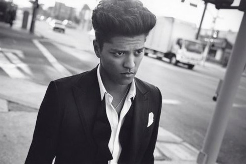Bruno MarsΪʲô�л��Ǹ� Bruno Mars��ʵ���߶���