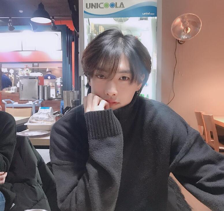 �����Ի�̸�ձ���������������˭ �ں�����ʽ����