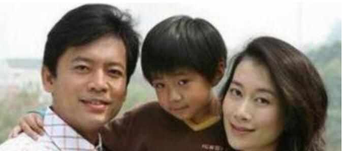 �ܱ�ٻ�ͺ�������ʲô��ϵ �ܱ�ٻ������ĸ�������һ��