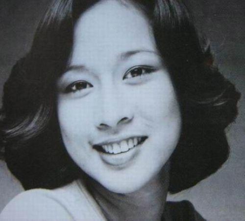 港姐朱玲玲为何离婚 最美港姐朱玲玲照片