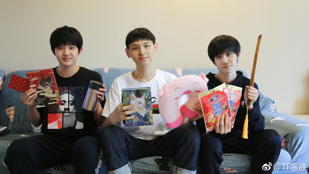 tf����Ϊʲô�е˶������Ů��Ա f������������Ů����˭