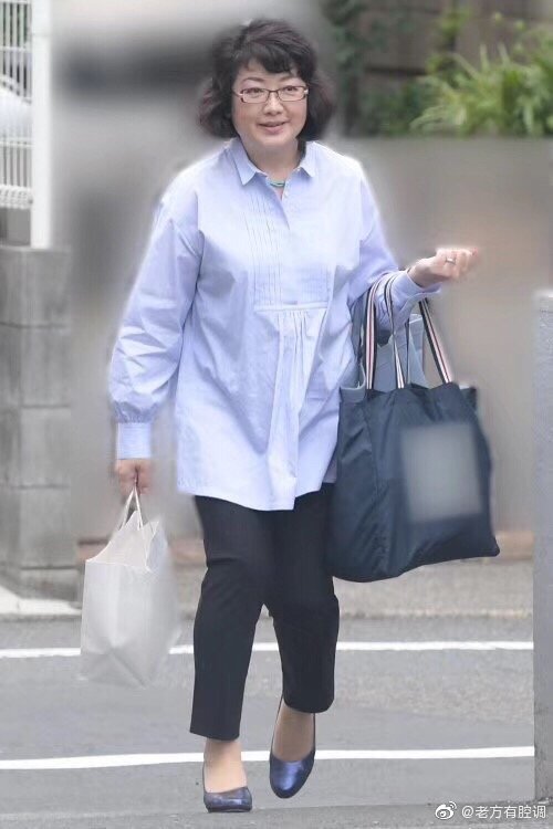 ɽ�ڰٻ�60����� Ů���������ݹ��ĵ�Ӱ