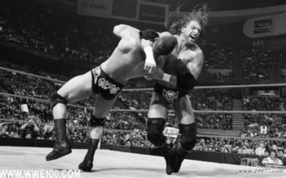 �½����Ǳ�˭ɱ���� �½�������С��˭�Ĺ����ǿ