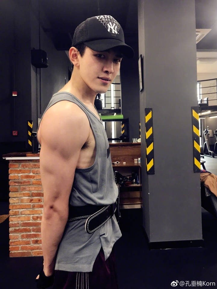 �״����ʵ�мҾ����� ��������Ů����˭